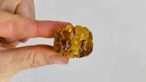 Amber Flower Ring. Gorgeous. Size 8.75. 0024