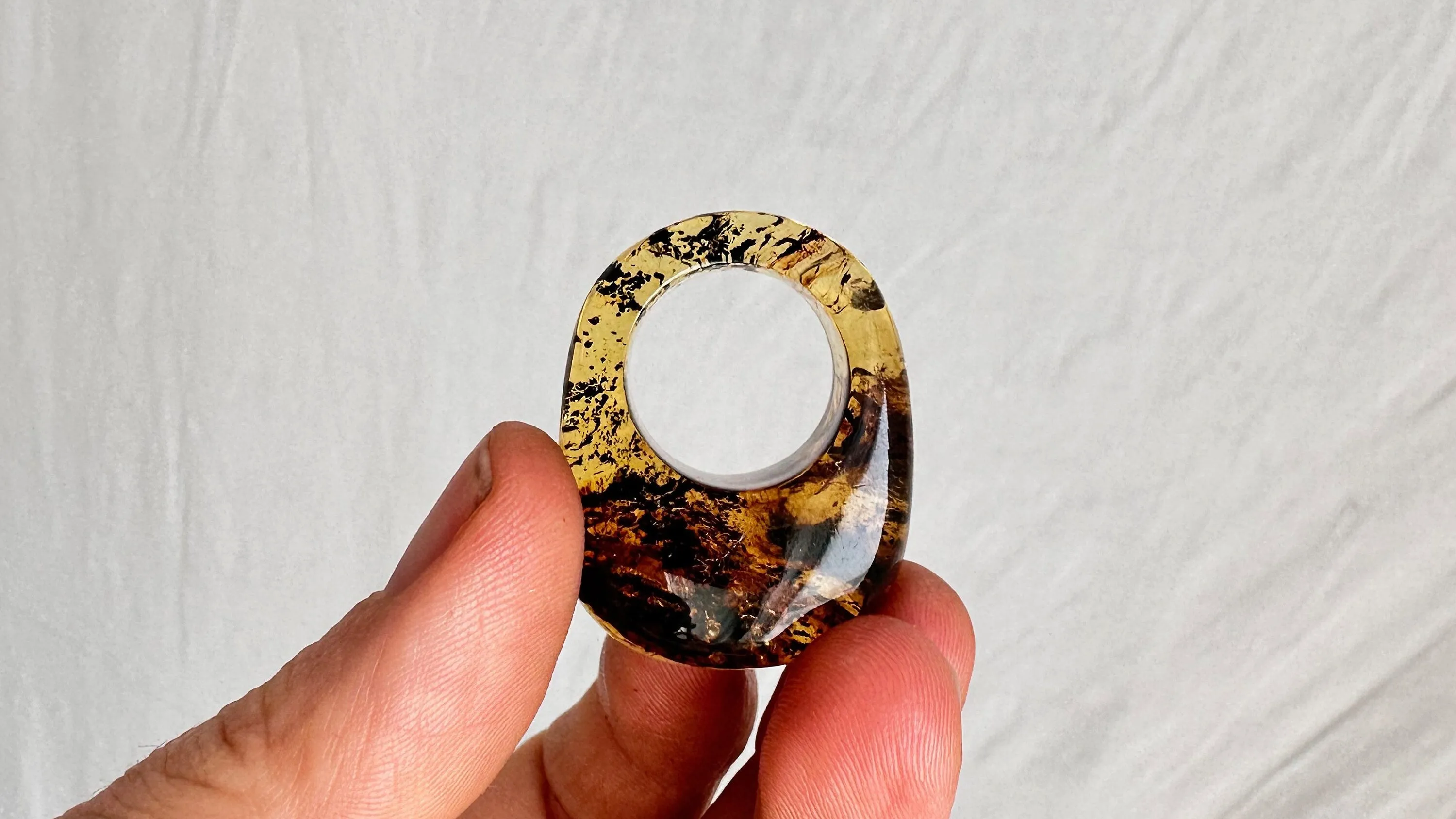 Amber Ring. Gorgeous. Size 5.5. 0812
